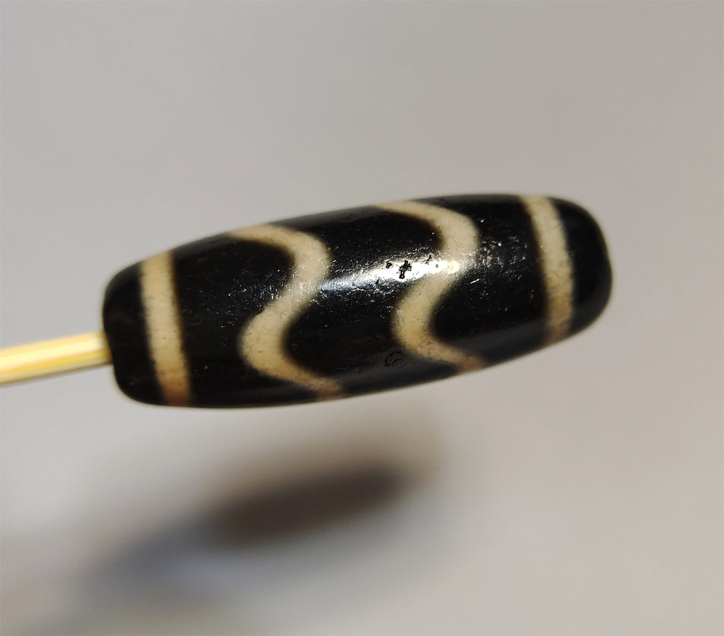 tibetan ancient tiger tooth dzi bead pendant amulet genuine old zig zag himalaya agate water wave pure gzi talisman