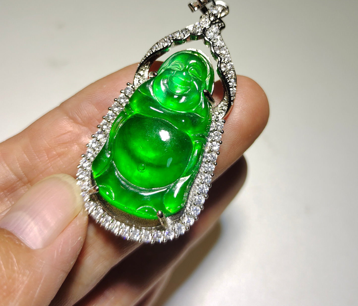 MRX: Natural Grade A Glassy Emerald Green Jadeite Jade Buddha Pendant Amulet Authentic