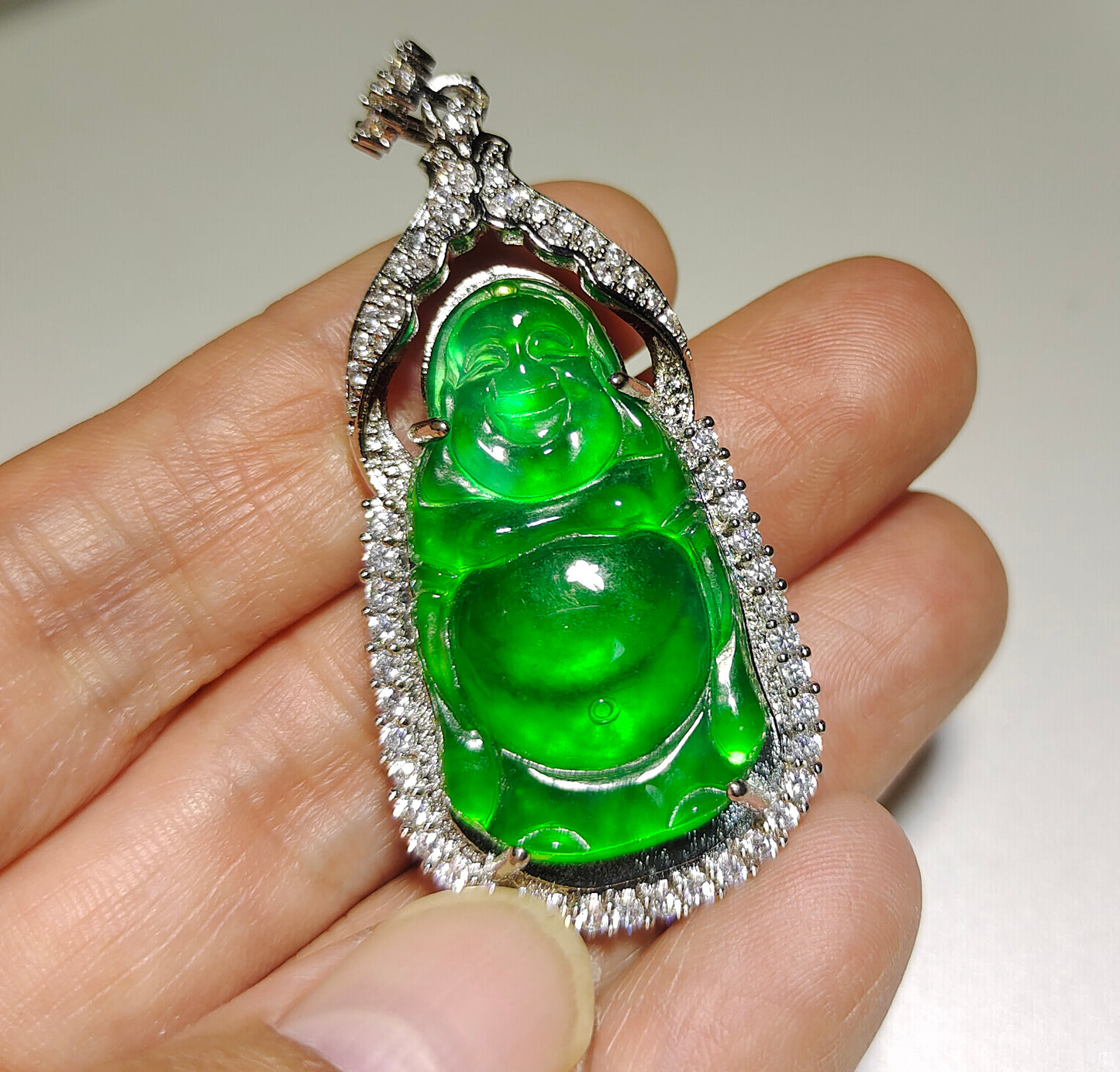 MRX: Natural Grade A Glassy Emerald Green Jadeite Jade Buddha Pendant Amulet Authentic