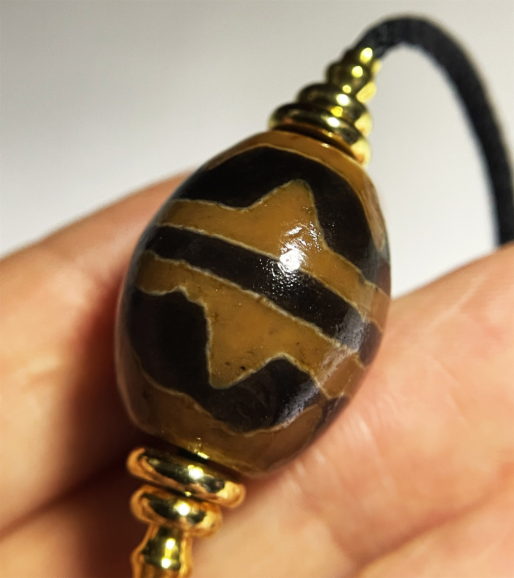 Ancient Dzi Bead Genuine Tibetan Water Wave Amulet Pendant Himalayan Agate Pure Tiger Tooth Zigzag Gzi Old Antique Real Talisman Bracelet