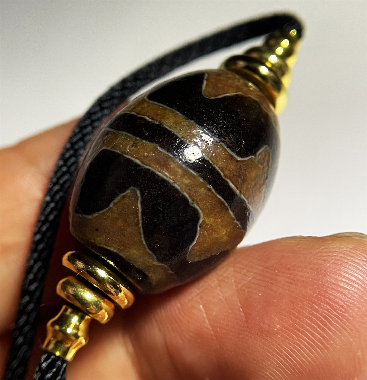 Ancient Dzi Bead Genuine Tibet Tiger Tooth Amulet Pendant Himalayan Agate Pure Water Wave Zigzag Gzi Old Antique Real Talisman Bracelet