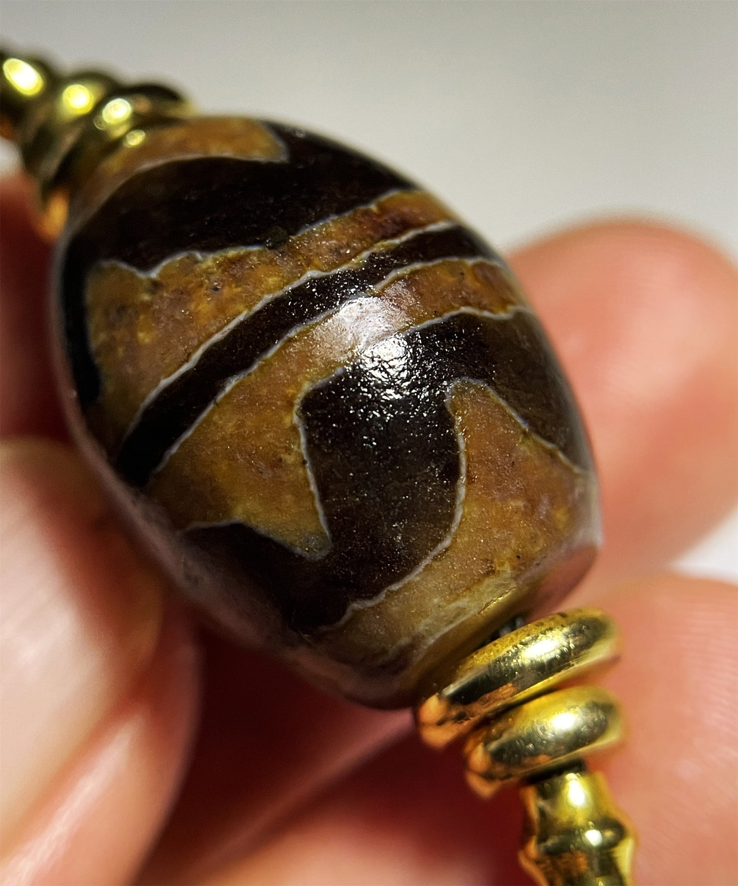 Ancient Dzi Bead Genuine Tibet Tiger Tooth Amulet Pendant Himalayan Agate Pure Water Wave Zigzag Gzi Old Antique Real Talisman Bracelet