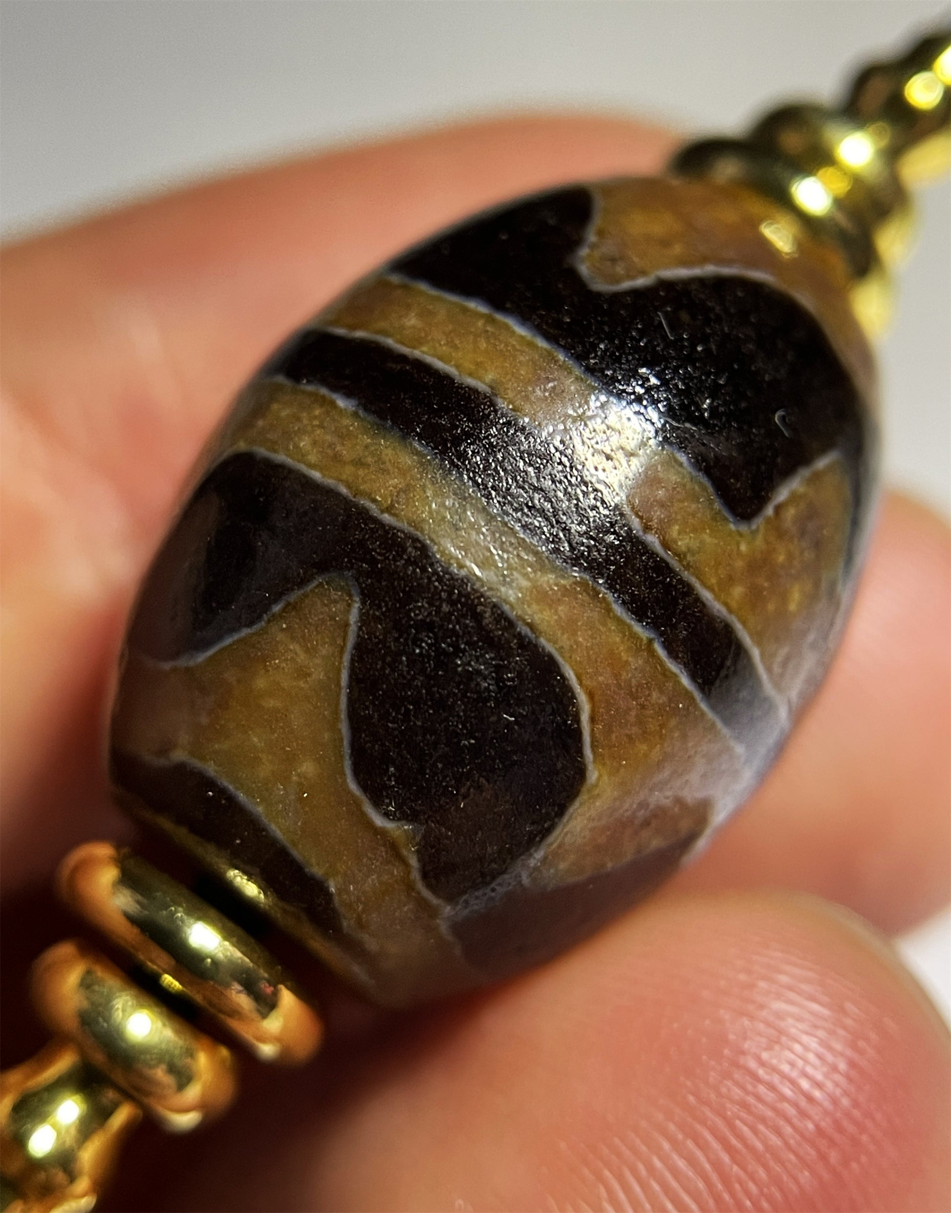 Ancient Dzi Bead Genuine Tibet Tiger Tooth Amulet Pendant Himalayan Agate Pure Water Wave Zigzag Gzi Old Antique Real Talisman Bracelet