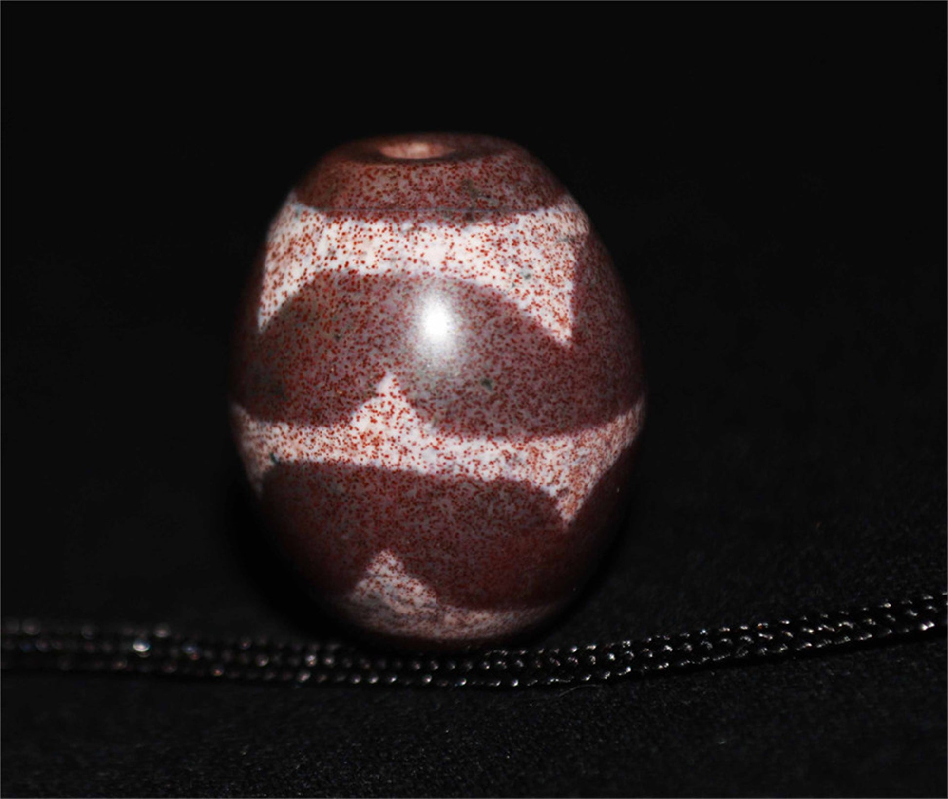 Genuine Ancient Tibetan Tiger Tooth Dzi Bead Amulet Cinnabar Bloodspots Himalaya Pure Water Wave Gzi Pendant Real Old Antique Agate ZigZag Talisman Bracelet