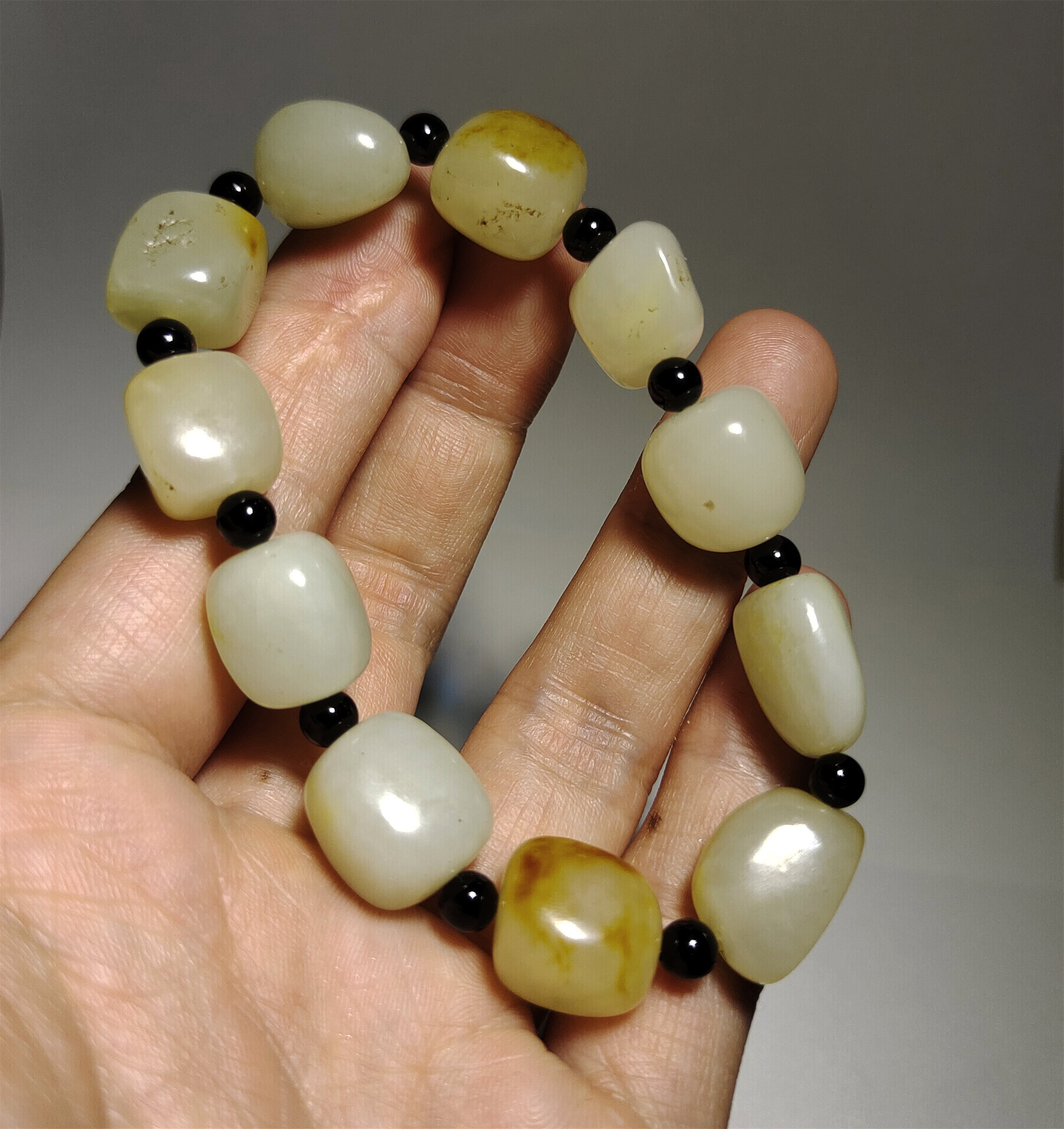 8mm, Natural Icy Hetian White Nephrite Jade with with Hand Carved Yanyuan fashion Agate bracelet 天然和田白玉配盐源玛瑙手串