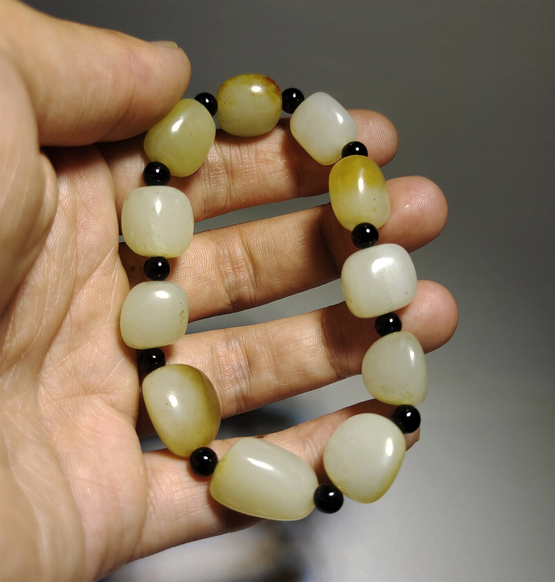 Real Chinese Antique White Hetian Jade Bracelet Natural Nephrite Hotan Mala Prayer Beads Old River Pebble