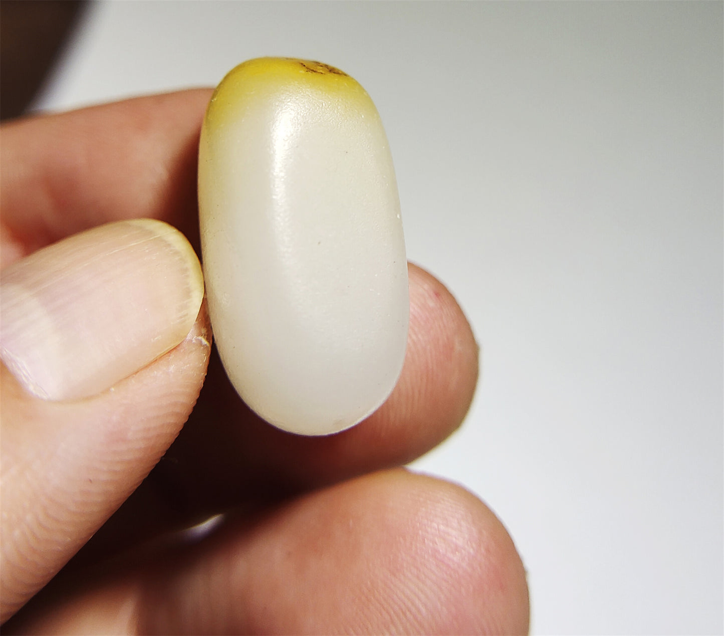 Genuine Chinese White Hetian Jade Pendant Natural Nephrite  Bead Hotan Old Antique River Pebble Mutton Fat Amulet