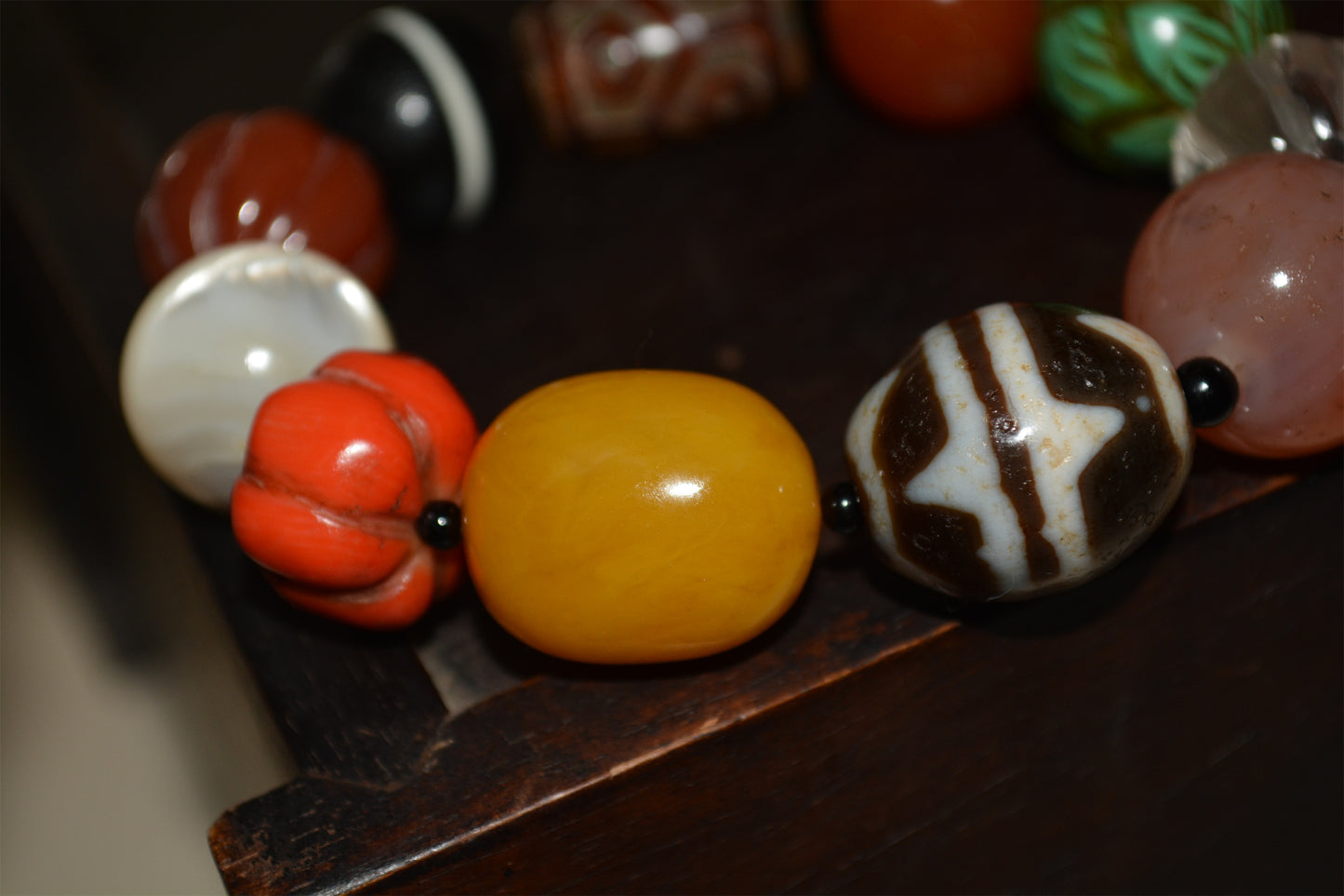 Real Himalaya Old Antique Amber Bracelet Red Coral Turquoise Mala Prayer Beads Pema Raka Nanhong Agate Six Eyes Dzi Bead