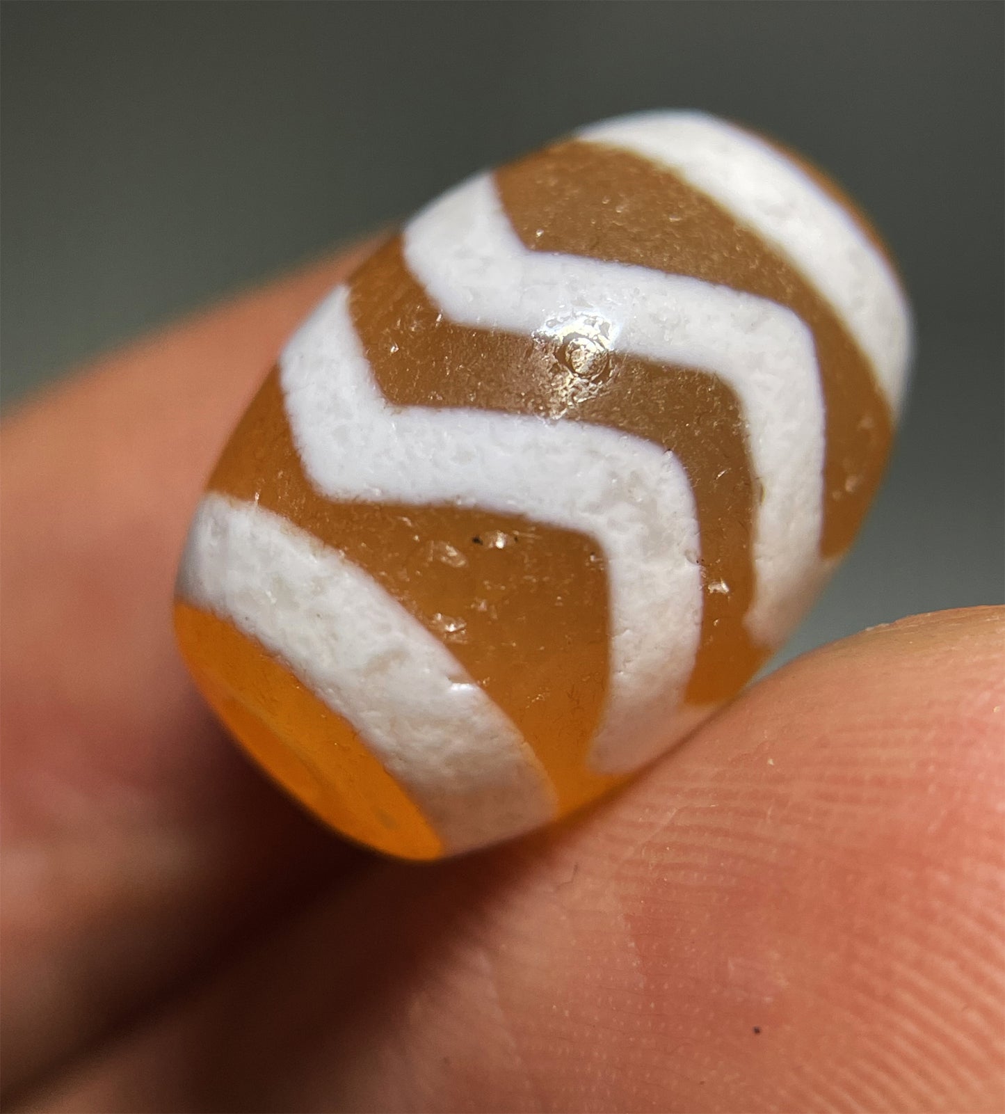 Genuine Tibet Ancient Tiger Tooth Dzi Bead Amulet Pendant Himalayan Agate Pure Water Wave Zigzag Gzi Old Antique Real Talisman Bracelet