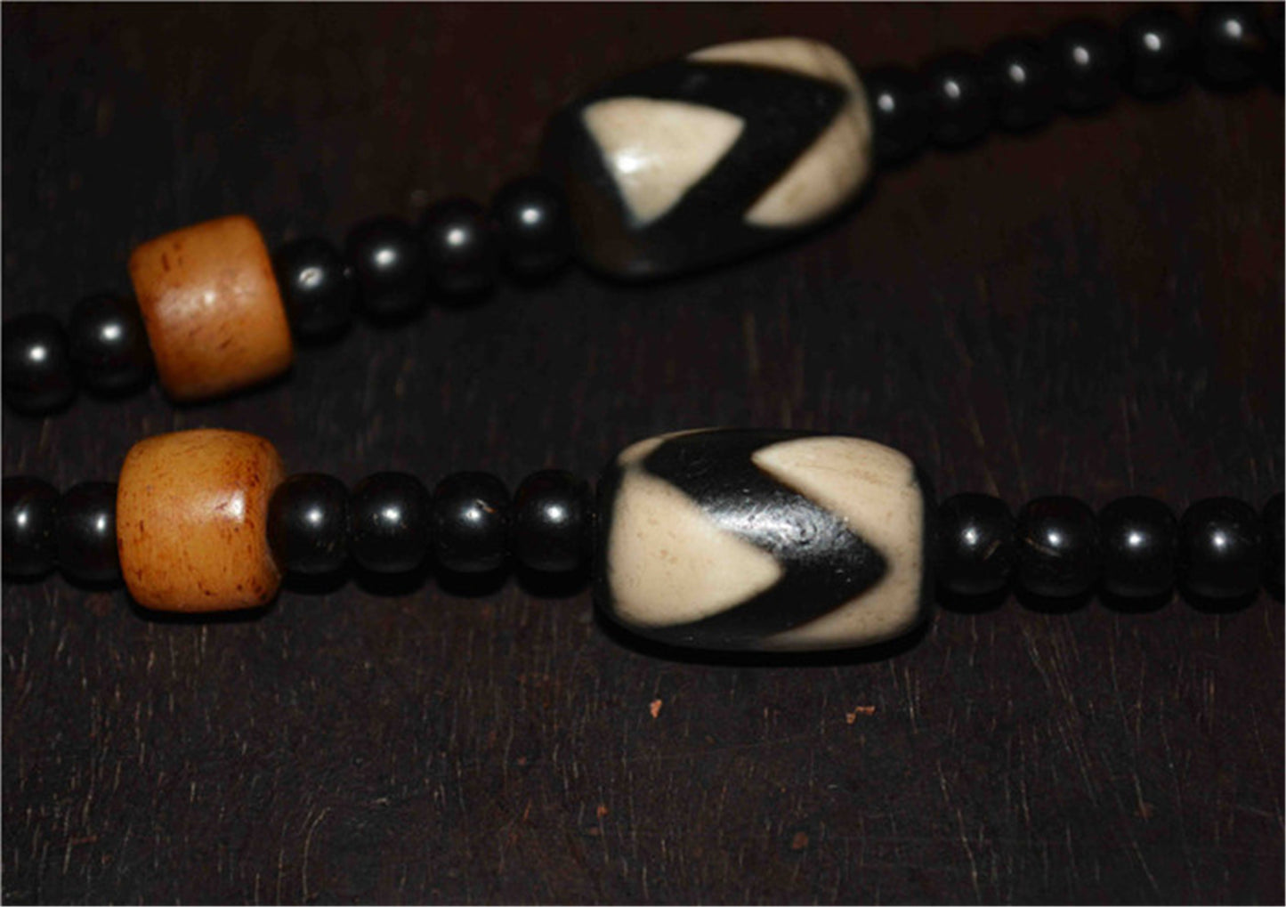 Genuine Tibetan Ancient Tiger Tooth Dzi Bead Necklace Pendant Amulet Himalaya Zigzag Old Antique Real Agate Nepal Water Wave Pure Gzi Talisman