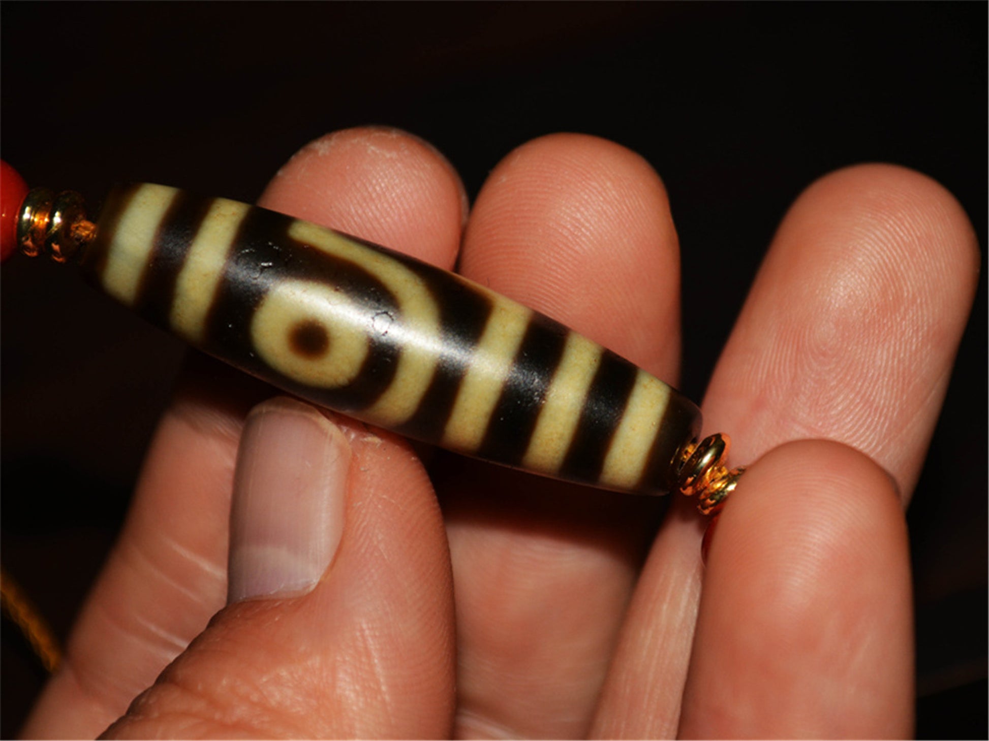 Genuine Tibetan Ancient Two Eyes Dzi Bead Pendant Amulet Himalaya Old Antique Real Agate Nepal 2 Eyed Pure Gzi Talisman Bracelet
