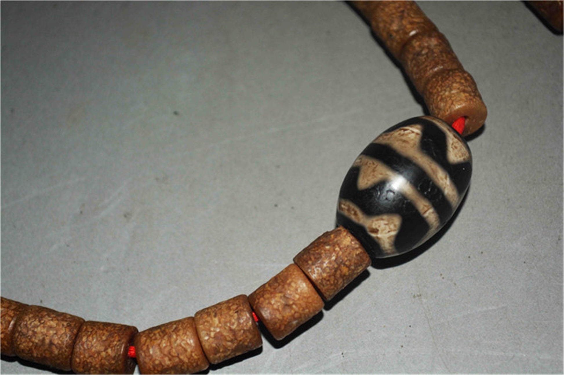 Genuine Tibetan Old Antique Kapala Bone Prayer Beads Mala Rosary 108 Bracelet Himalayan Real Buddhism Worry Necklace Amulet Tiger Tooth Dzi Bead