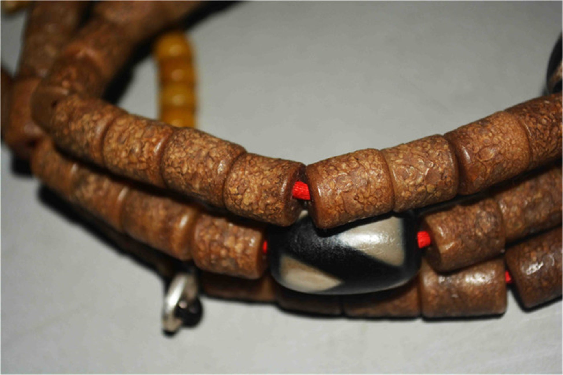 Genuine Tibetan Old Antique Kapala Bone Prayer Beads Mala Rosary 108 Bracelet Himalayan Real Buddhism Worry Necklace Amulet Tiger Tooth Dzi Bead