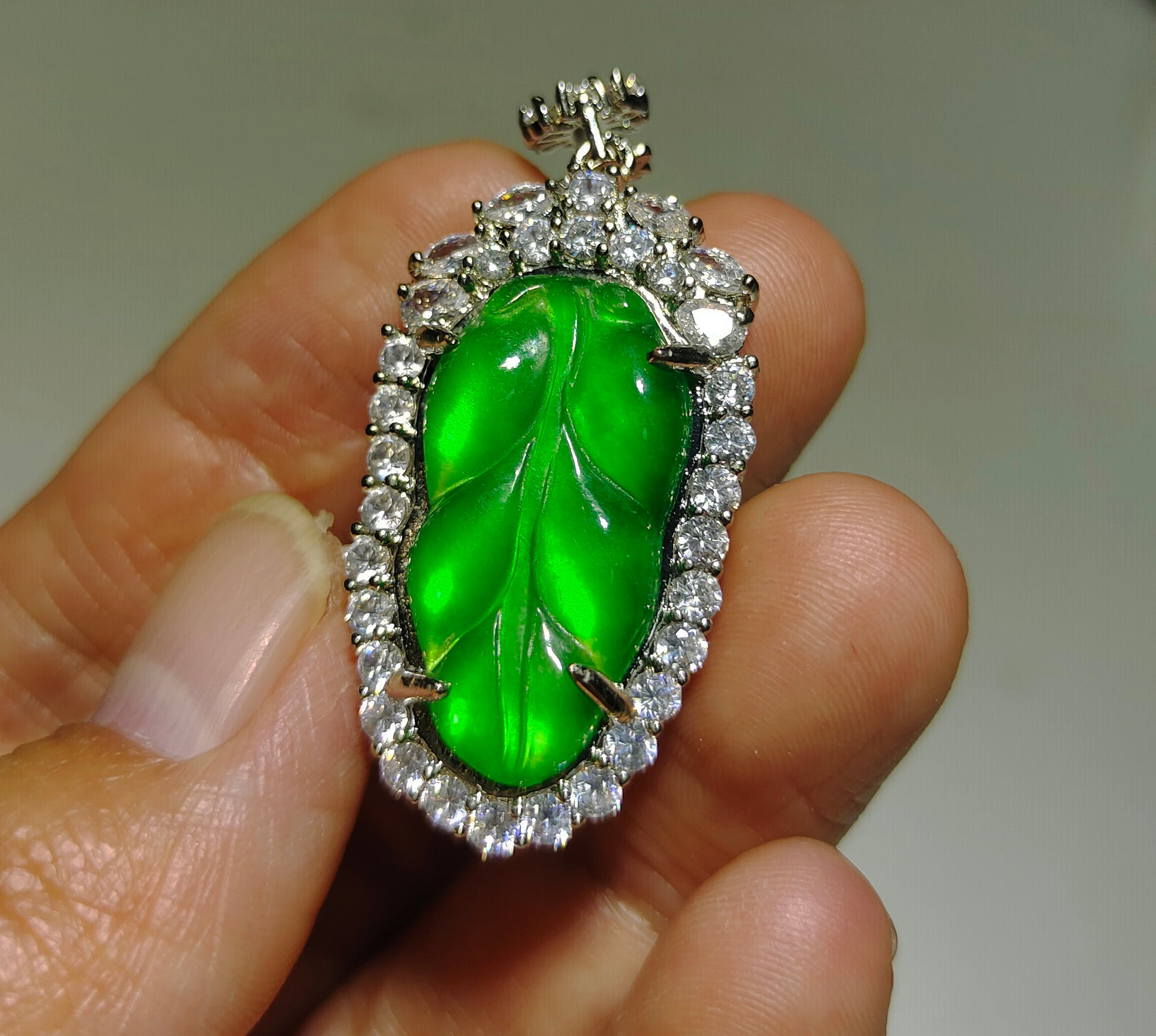 Natural Grade A Glassy Jadeite Jade Pendant Tree Leaf Genuine Glassy Emerald Green Real Lucky Amulet Talisman