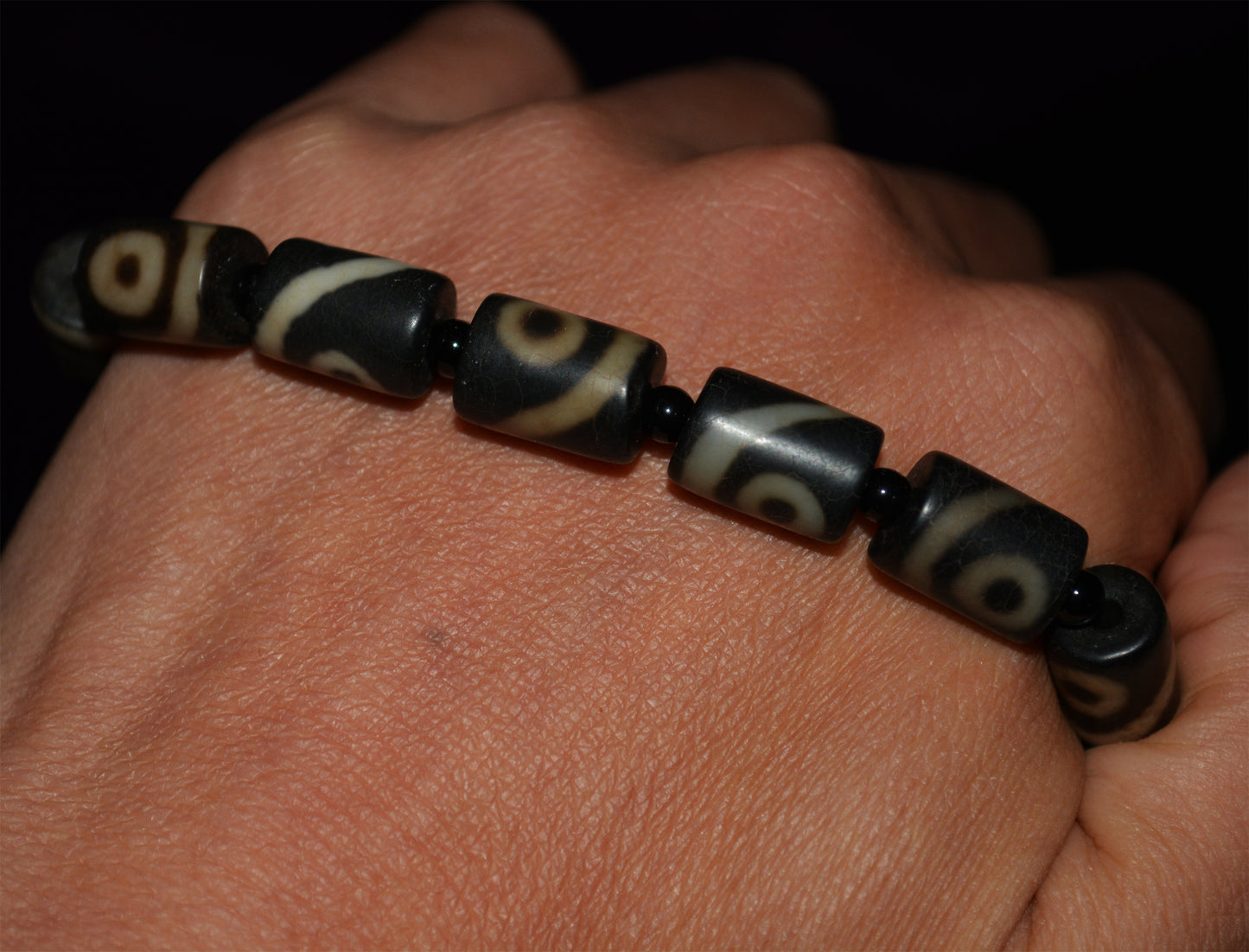 Real Ancient Himalayan Two Eyes Dzi Bead Bracelet Tibet Agate 2 Eyed Pure Gzi Old Antique Talisman Mala