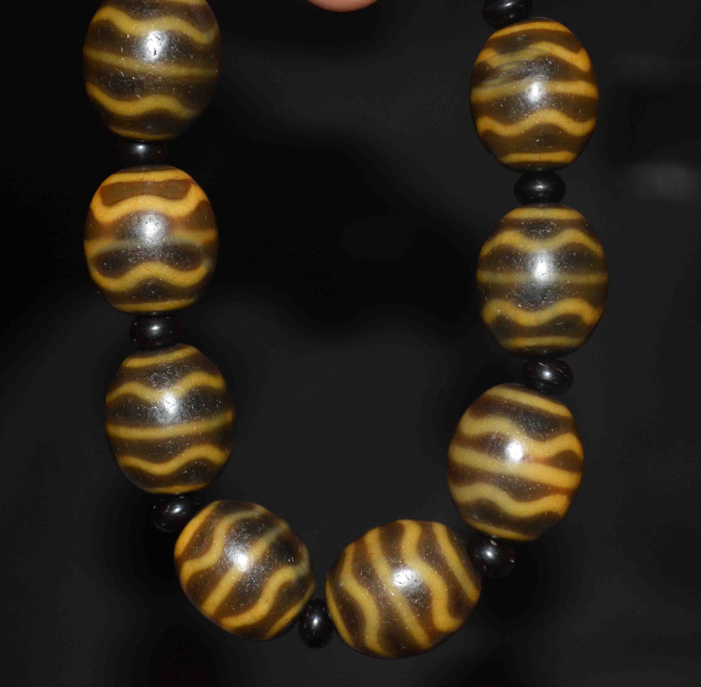 Real Ancient Himalayas Tiger Tooth Dzi Bead Bracelet Tibet Amulet Mala Water Wave Genuine Zigzag Agate Gzi Pendant