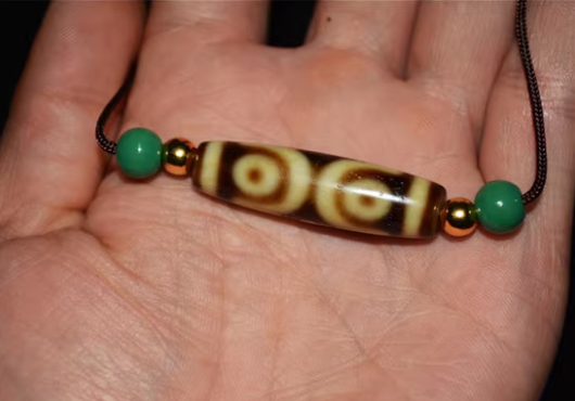 Real Ancient Tibet Three Eyes Dzi Bead Amulet Pendant Himalayan Old Antique Genuine Agate 3 Eyed Pure Gzi Talisman Bracelet