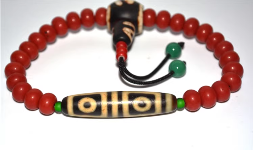 Real Ancient Tibetan Four Eyes Dzi Bead Amulet Himalayan Bracelet Pure 4 Eyed Gzi Pendant Genuine Old Antique Agate Talisman