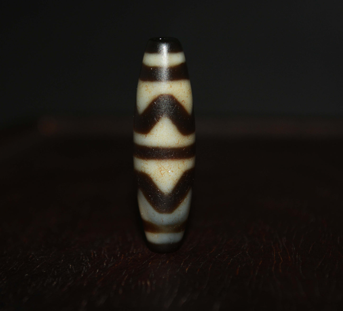 Real Ancient Tibetan Tiger Tooth Dzi Bead Amulet Himalaya Water Wave Pure Gzi Pendant Genuine Old Antique Agate ZigZag Talisman Bracelet