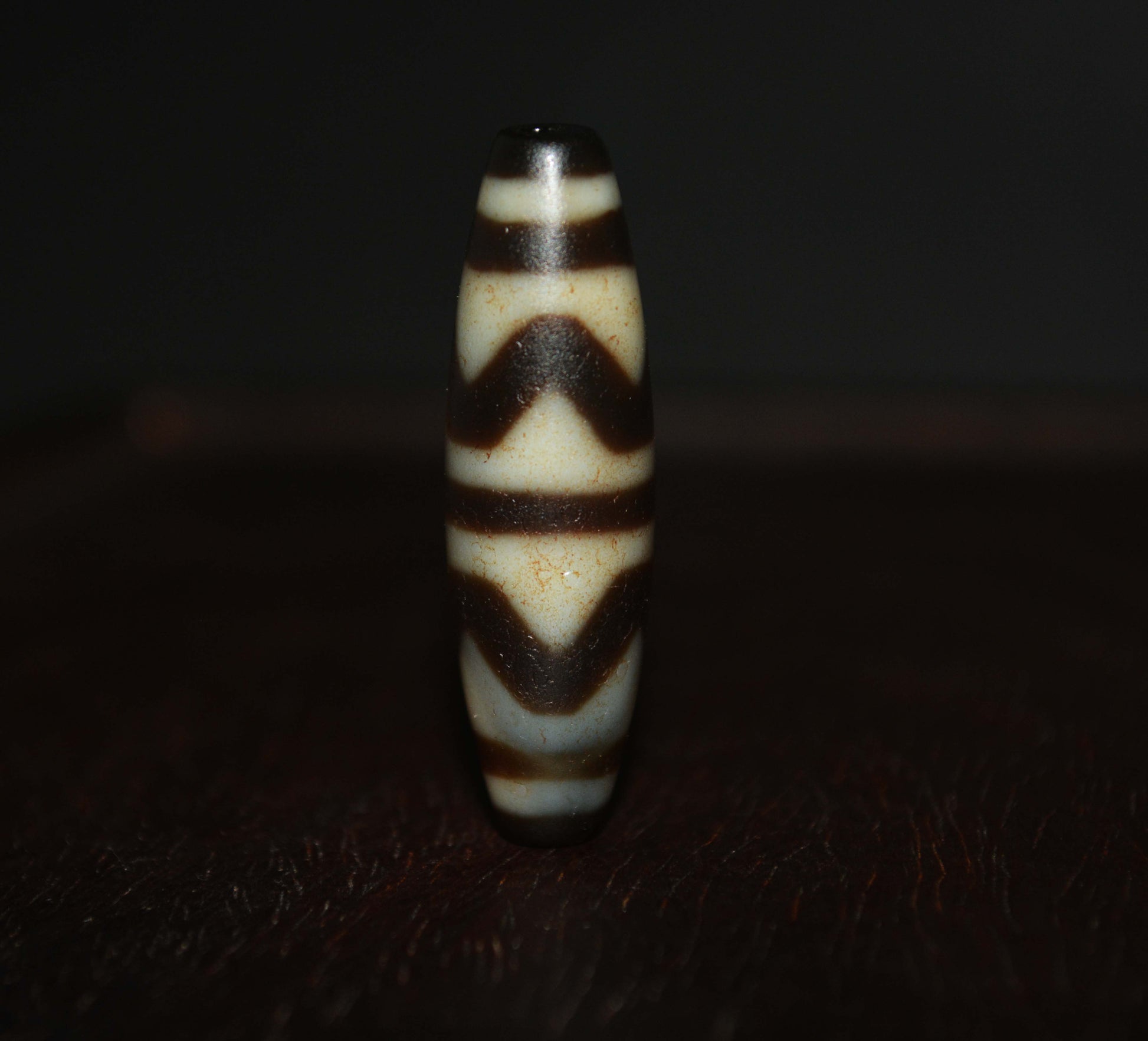 Real Ancient Tibetan Tiger Tooth Dzi Bead Amulet Himalaya Water Wave Pure Gzi Pendant Genuine Old Antique Agate ZigZag Talisman Bracelet