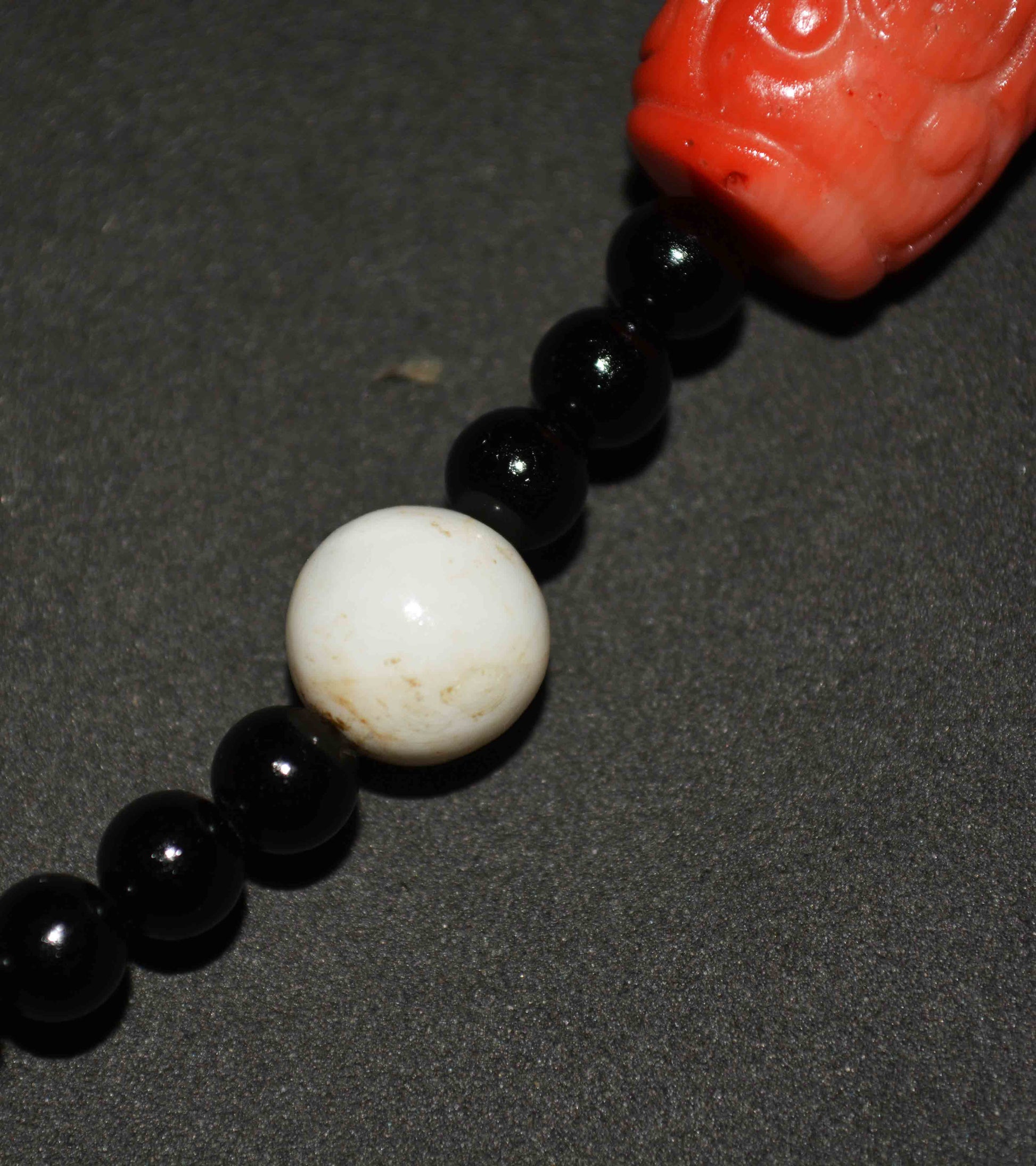 Real Ancient Tibetan Tiger Tooth Dzi Bead Amulet Necklace Red Coral Water Wave Himalaya Genuine Zigzag Gzi Pendant