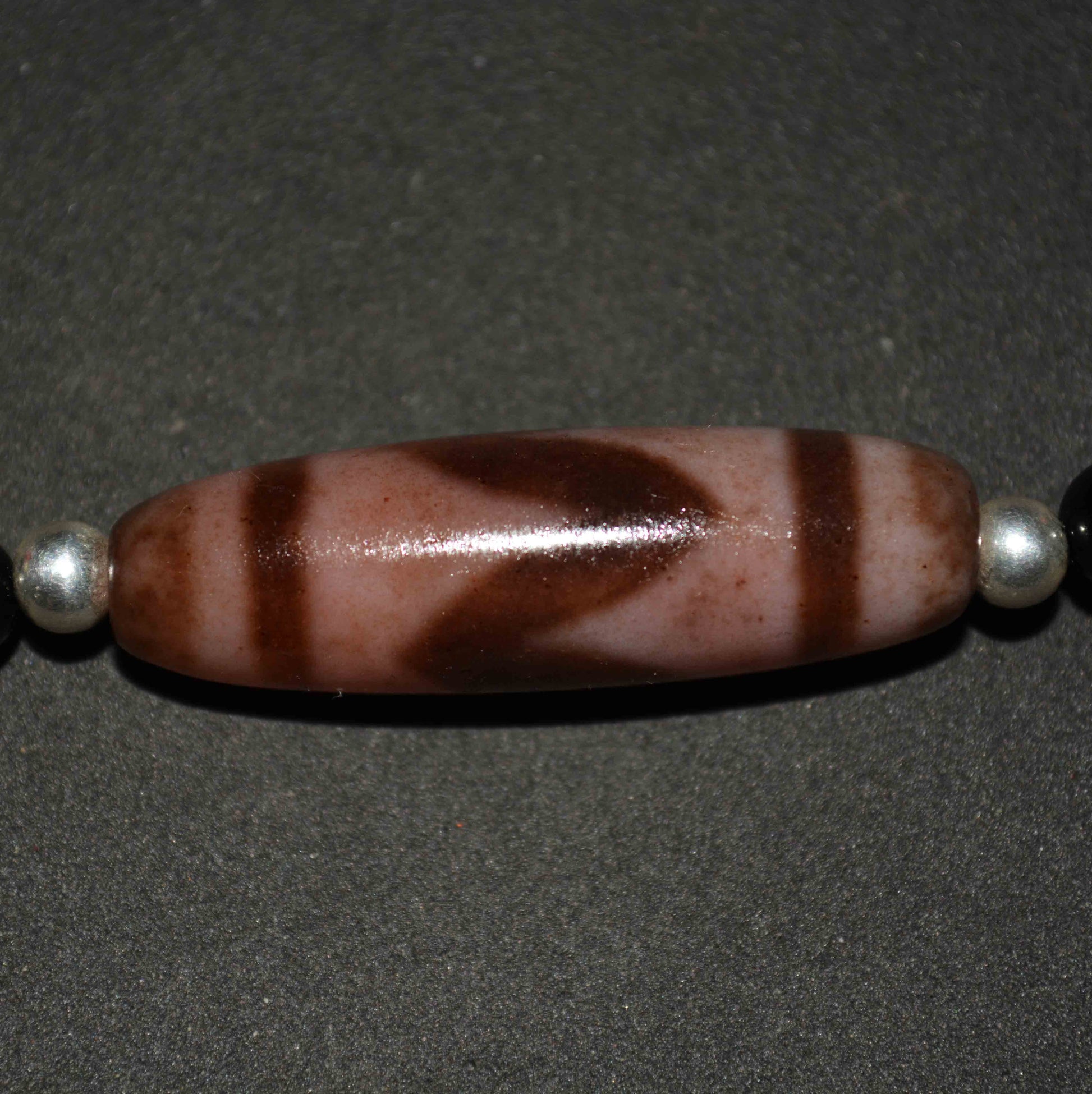 Real Ancient Tibetan Tiger Tooth Dzi Bead Amulet Necklace Red Coral Water Wave Himalaya Genuine Zigzag Gzi Pendant