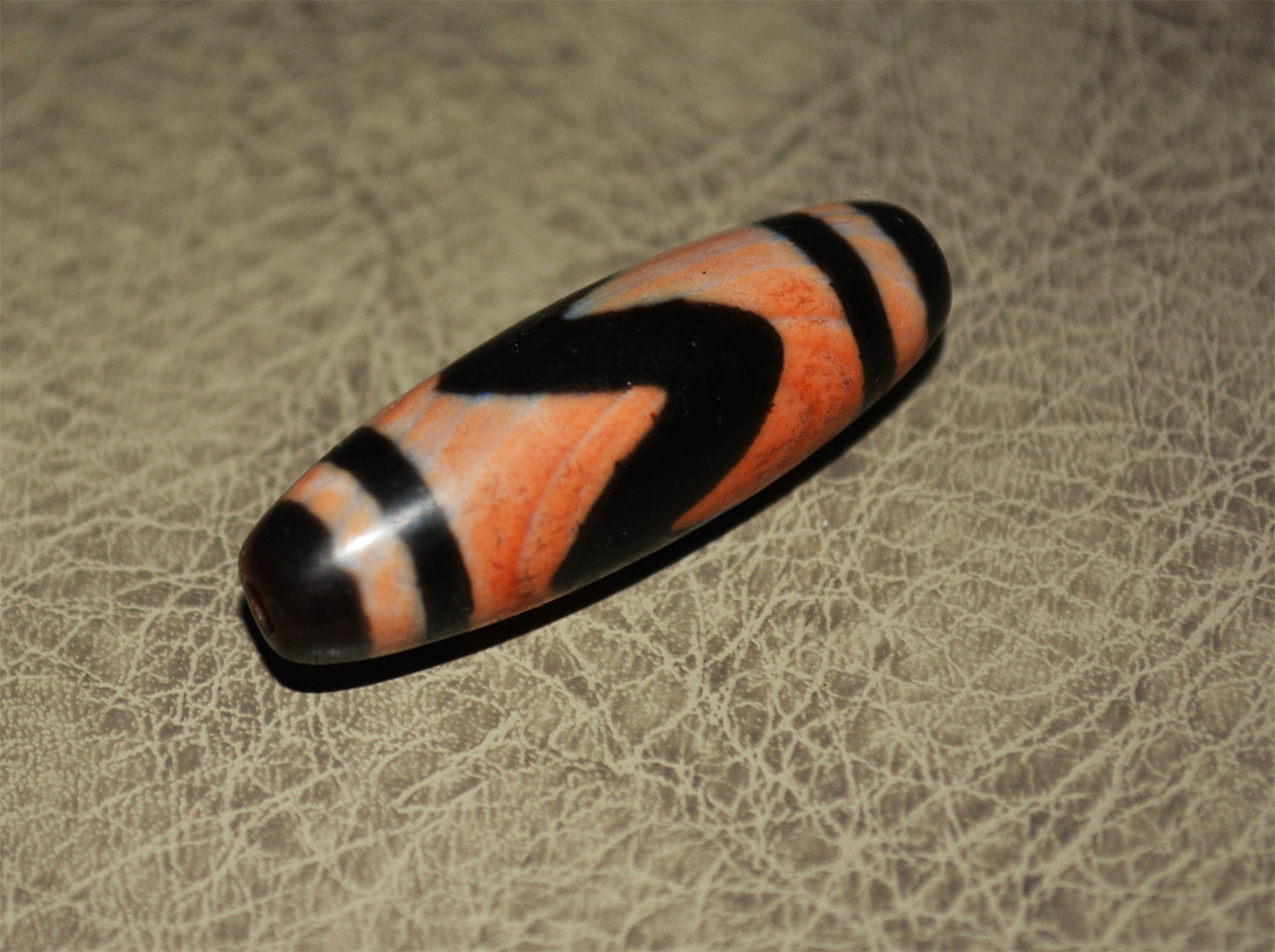 Real Ancient Tibetan Water Wave Dzi Bead Amulet Cinnabar Bloodspots Himalaya Pure Tiger Tooth Gzi Pendant Genuine Old Antique Agate ZigZag Talisman Bracelet