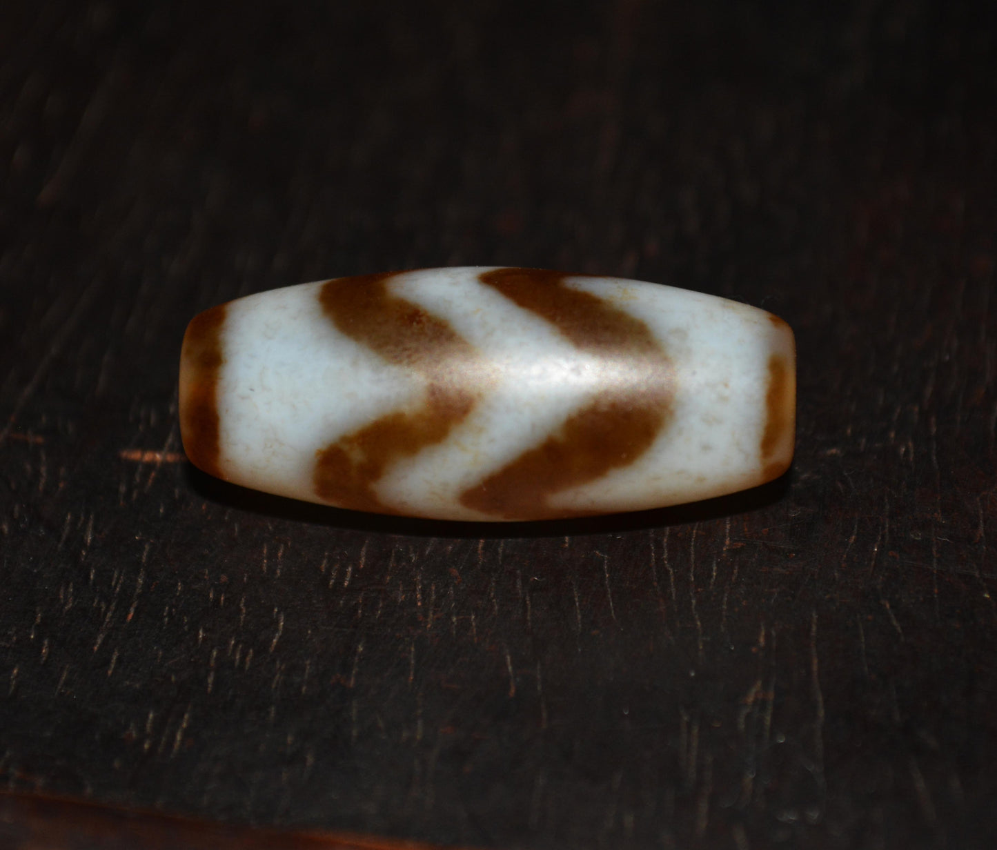 Real Ancient Tibetan Water Wave Dzi Bead Amulet Himalaya Pure Tiger Tooth Gzi Pendant Genuine Old Antique Agate ZigZag Talisman Bracelet