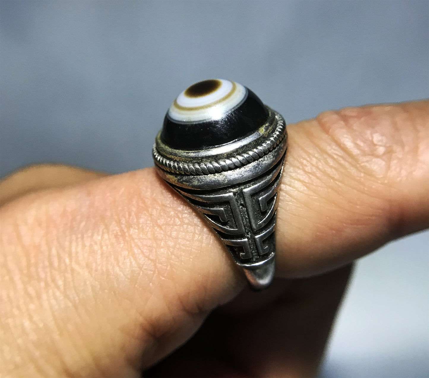 Real Antique One Eye Lukmik Eye Dzi Bead Ring Tibetan Old Medicine Agate Amulet Himalaya Genuine Banded Natural Luk Mik Gzi Prayer Talisman