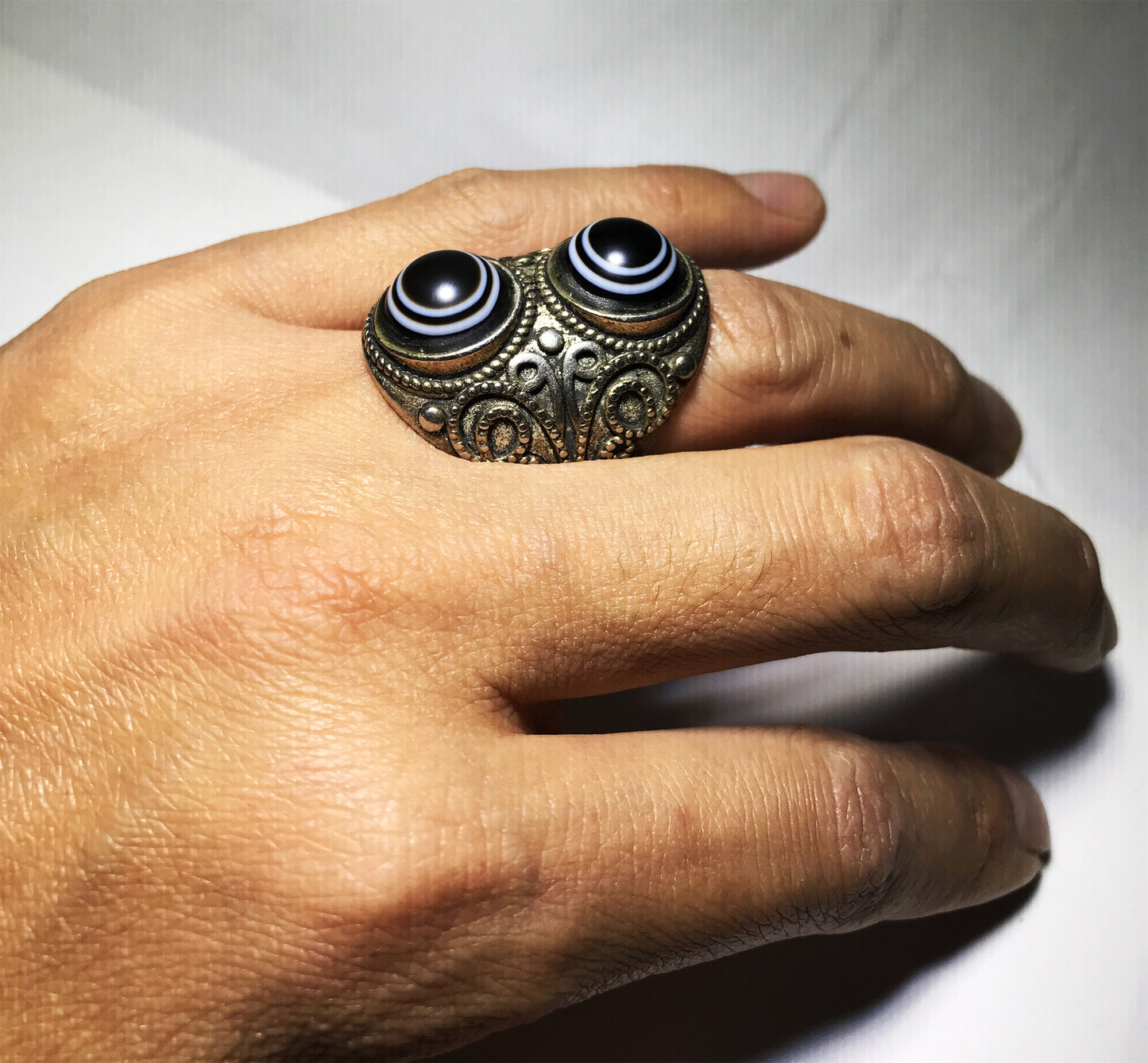 Real Antique One Eye Luk Mik Eye Dzi Bead Ring Tibetan Old Medicine Agate Amulet Himalaya Genuine Banded Natural LukMik Gzi Prayer Talisman