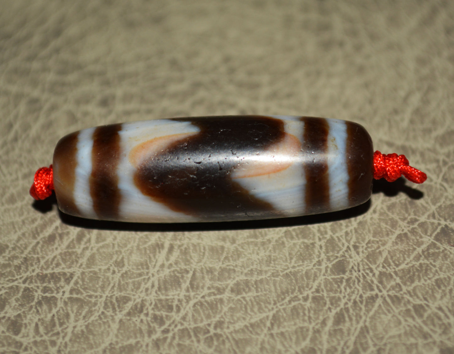 Real Antique Tibetan Water Wave Tiger Tooth Dzi Bead Amulet Cinnabar Bloodspots Himalaya Gzi Pendant Genuine Old Agate ZigZag Talisman Bracelet