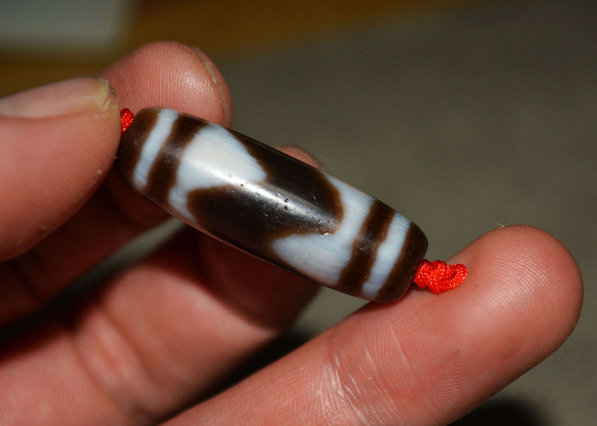 Real Antique Tibetan Water Wave Tiger Tooth Dzi Bead Amulet Cinnabar Bloodspots Himalaya Gzi Pendant Genuine Old Agate ZigZag Talisman Bracelet