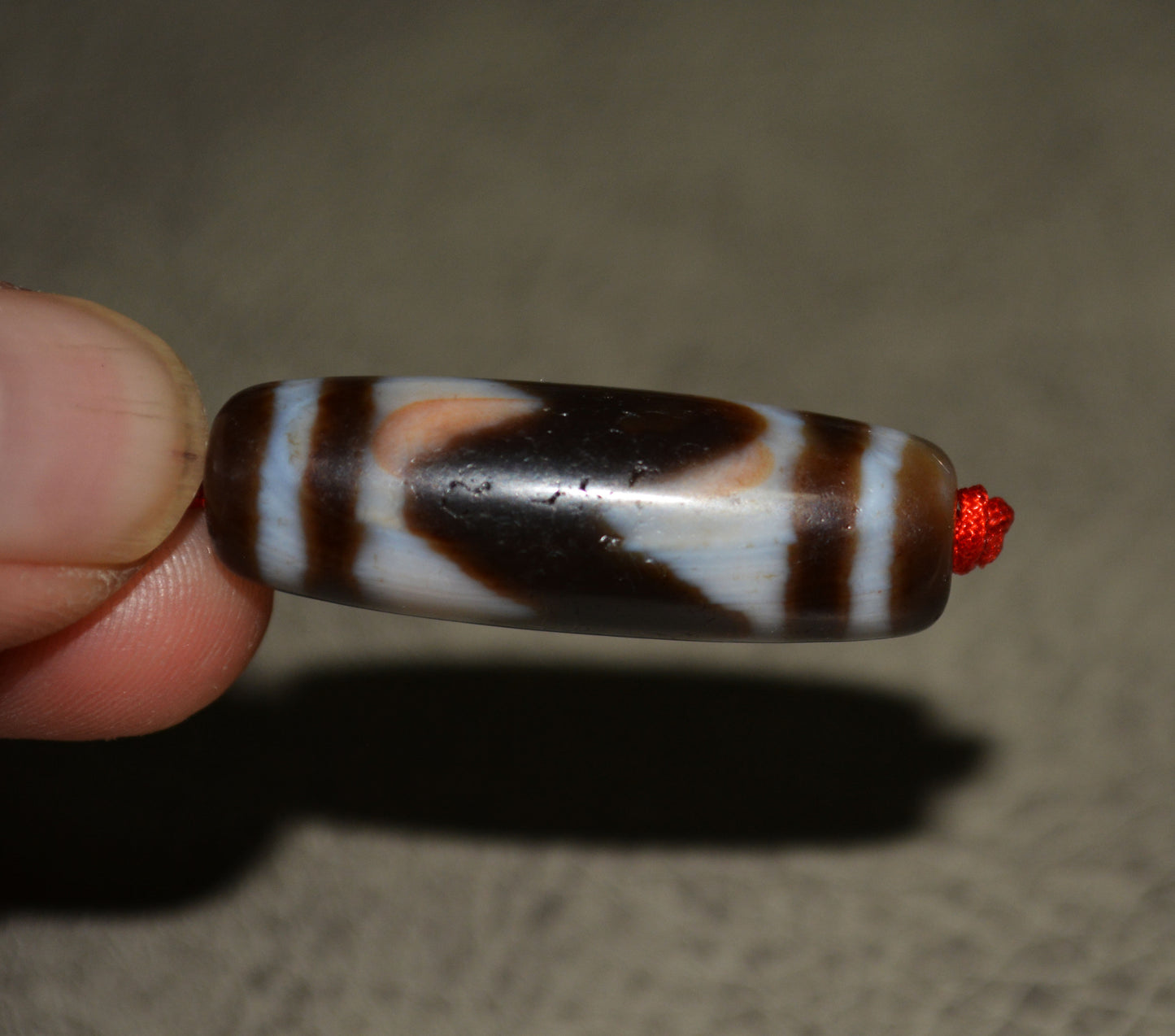 Real Antique Tibetan Water Wave Tiger Tooth Dzi Bead Amulet Cinnabar Bloodspots Himalaya Gzi Pendant Genuine Old Agate ZigZag Talisman Bracelet