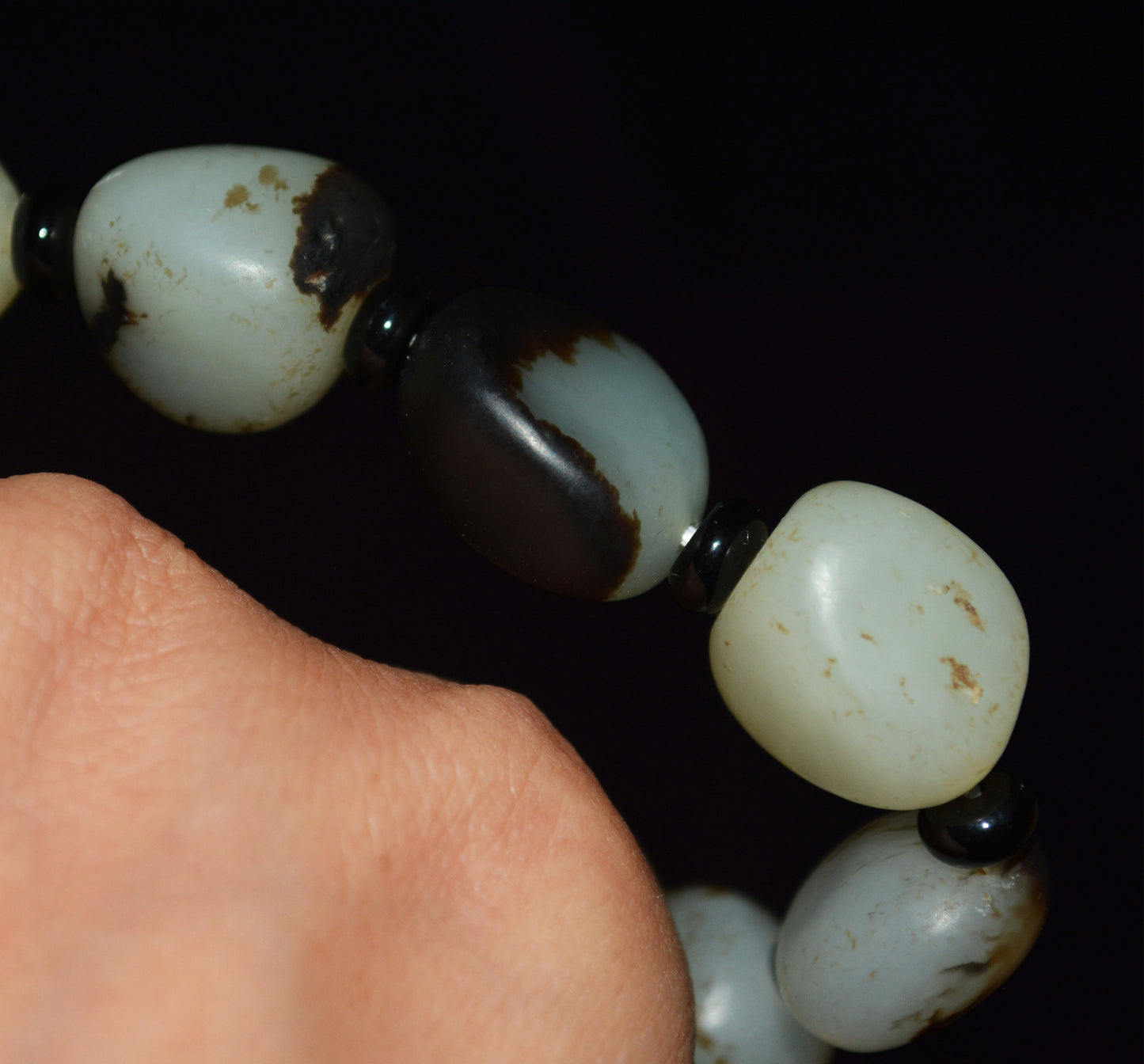 Real Chinese Hetian Jade Bracelet Old Antique Black White Nephrite Hotan Mala Prayer Beads Rosary Genuine River Pebble Mutton Fat  Authentic Natural 古董和田玉黑皮籽料手串