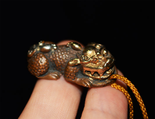 Real Chinese Old Antique Bronze Foo Lion Fu Dog Statue Amulet Pendant Copper Guardian Talisman Netsuke