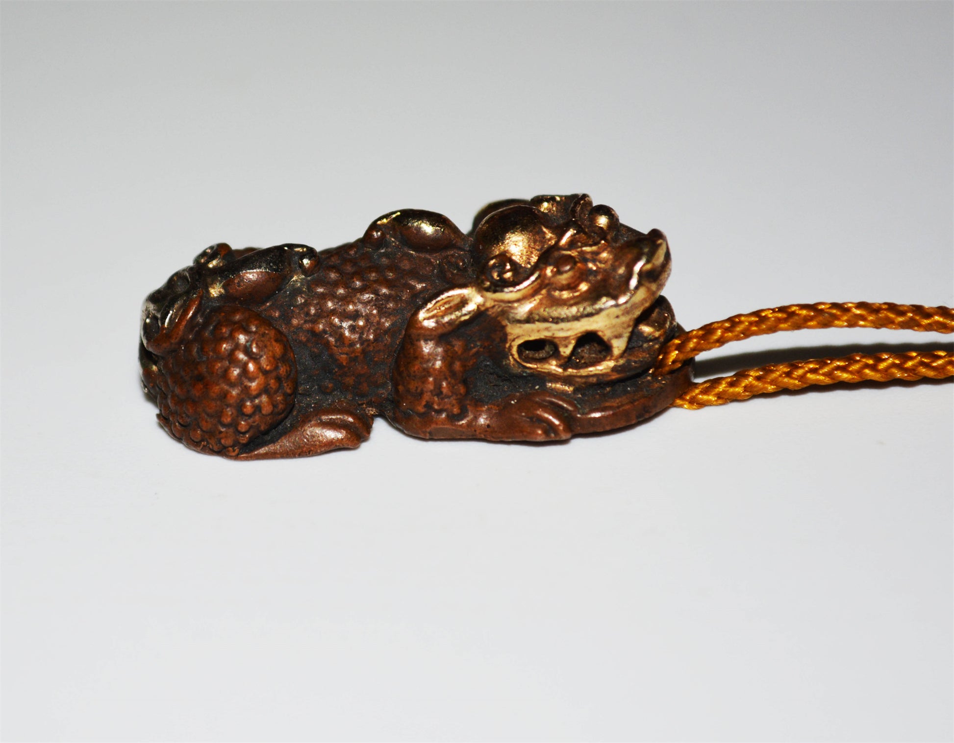 Real Chinese Old Antique Bronze Foo Lion Fu Dog Statue Amulet Pendant Copper Guardian Talisman Netsuke