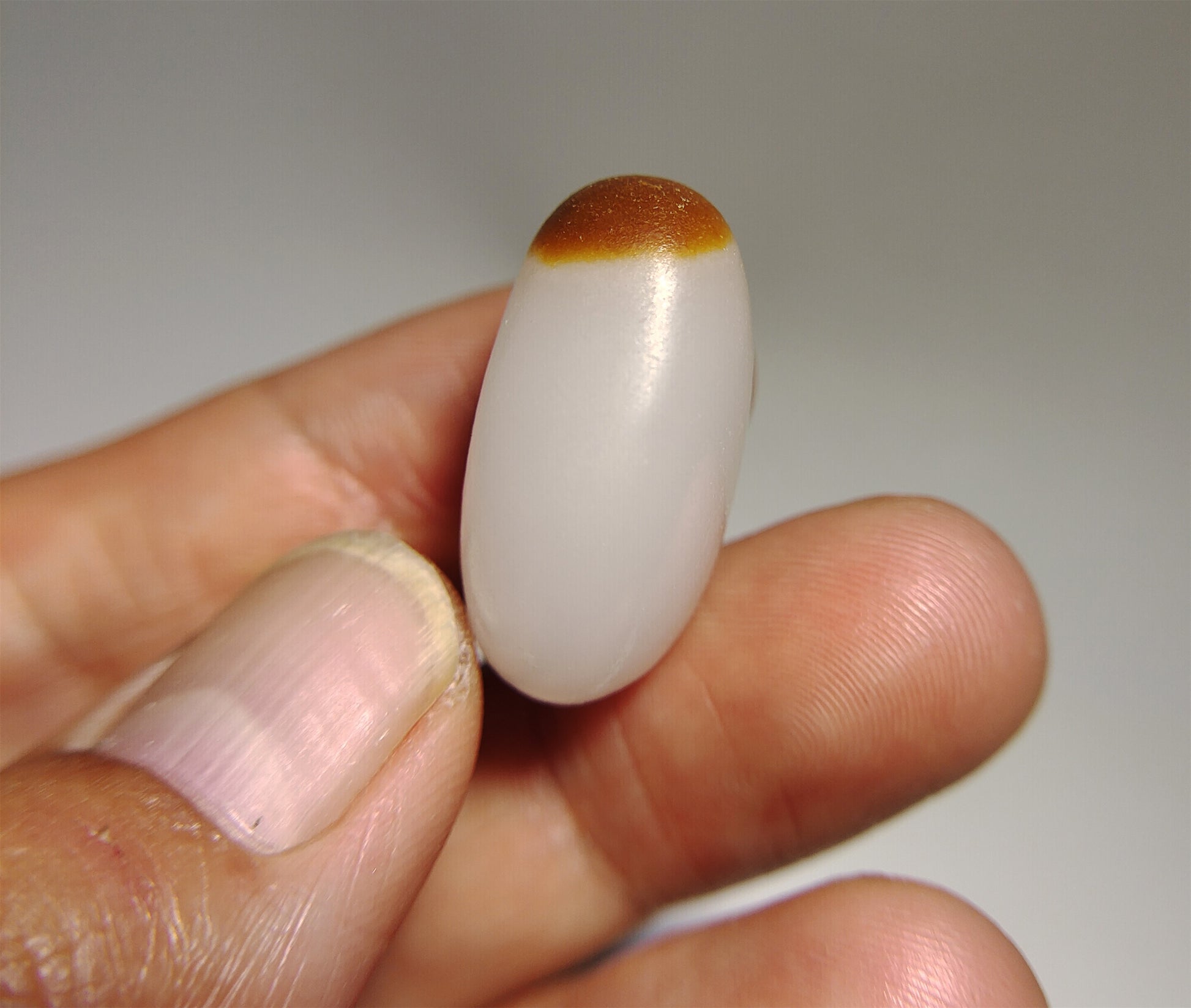 Real Chinese Old Antique White Hetian Jade Pendant Hotan Nephrite River Pebble Mutton Fat Bead Authentic natural