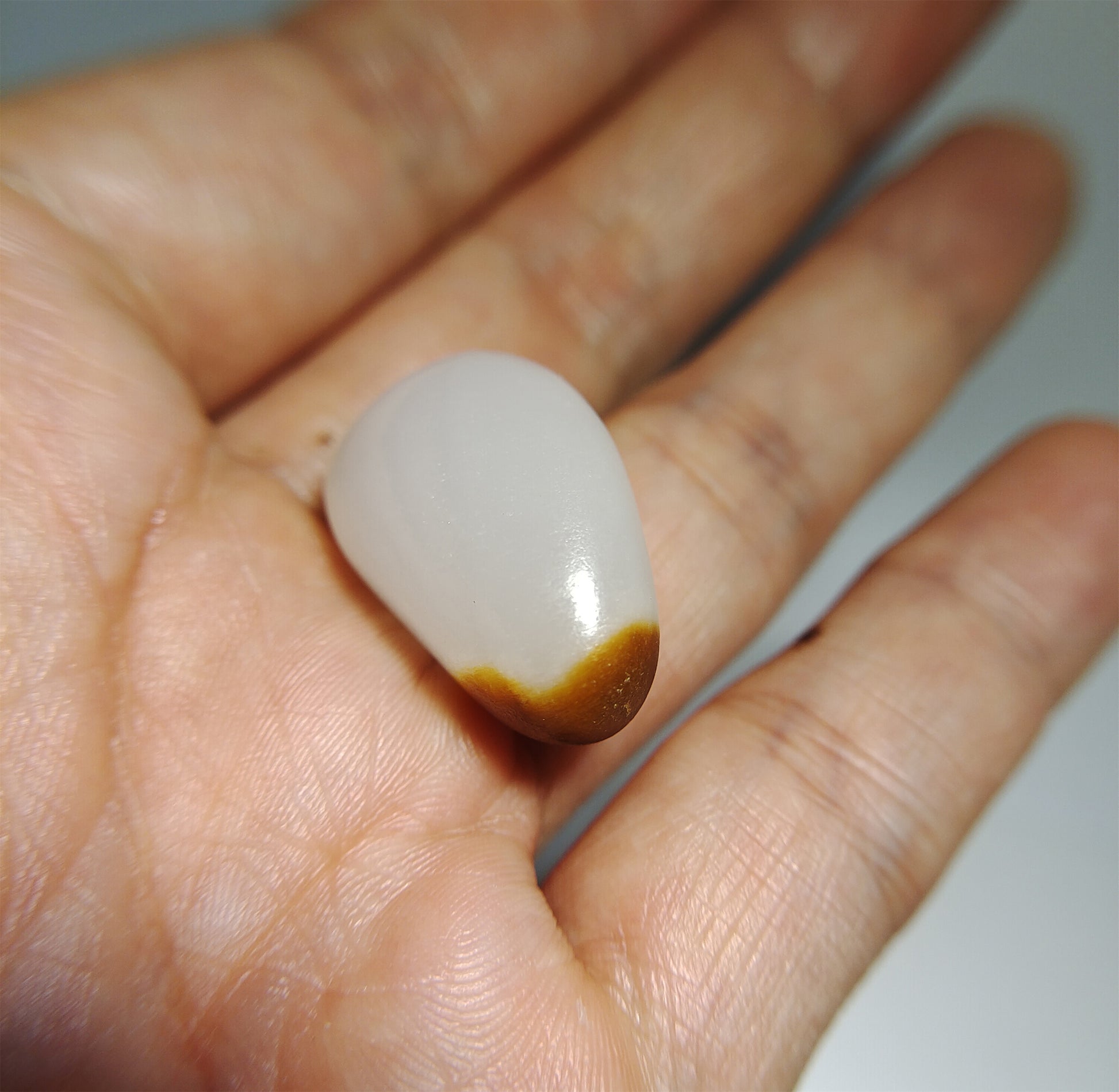 Real Chinese Old Antique White Hetian Jade Pendant Hotan Nephrite River Pebble Mutton Fat Bead Authentic natural