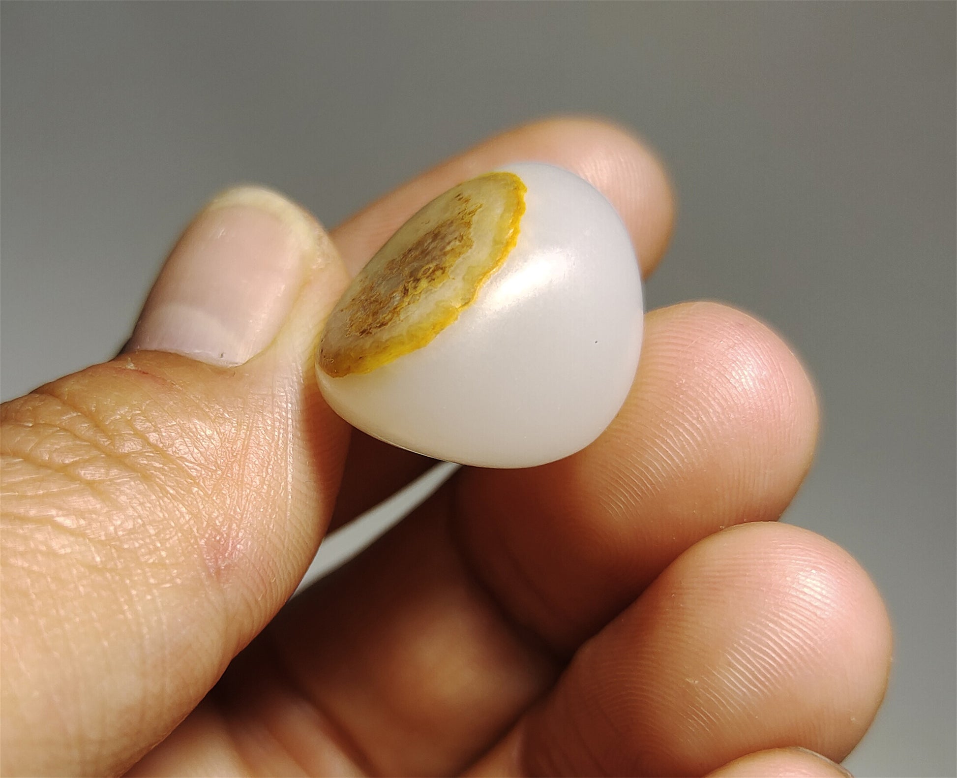 Real Chinese Old Antique White Hetian Jade Pendant Nephrite Hotan Beads Genuine River Pebble Mutton Fat  Authentic natural