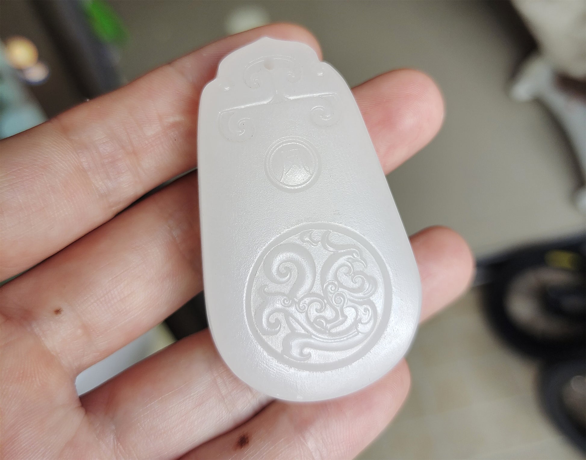 Real Chinese Old Antique White Hetian Jade bird phoenix Pendant Nephrite Hotan Genuine River Pebble Mutton Fat Authentic natural