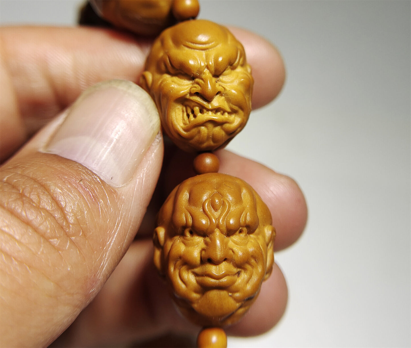 Real Chinese Walnut Carving Netsuke Bracelet Eighteen Arhats Lohan Devil Ghost Buddha Amulet Seeds Mala Prayer Beads Rosary Natural Chain Genuine Worry Talisman