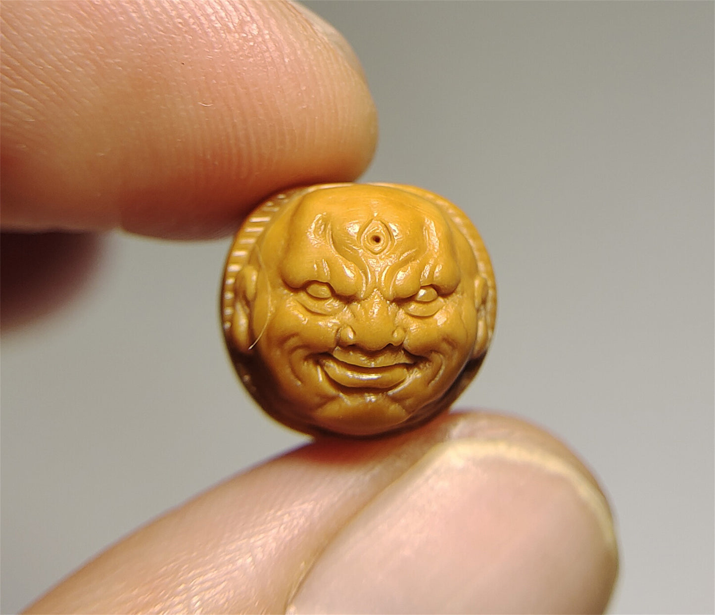 Real Chinese Walnut Carving Netsuke Bracelet Eighteen Arhats Lohan Devil Ghost Buddha Amulet Seeds Mala Prayer Beads Rosary Natural Chain Genuine Worry Talisman