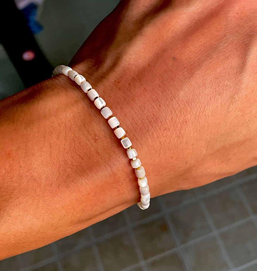 Real Himalaya Old Antiqe Pearl Bracelet Necklace Mini Small Size Mother of Pearl Tibetan Shell Mala Prayer Beads Natural 藏传老珍珠小桶珠手链鱼骨老剁珠项链手串贝壳管珠锁骨链