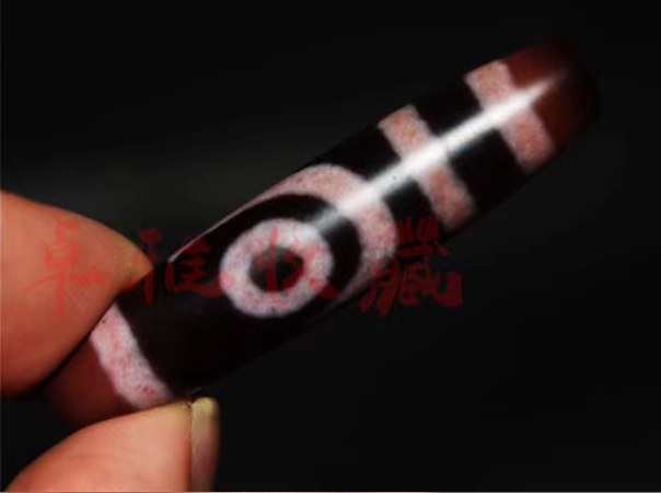 Real Himalayan Ancient Cinnabar Two Eyes Dzi Bead Amulet Tibetan Old Antique Agate Bloodspots 2 Eyed Pure Gzi Pendant Talisman Bracelet