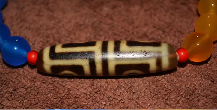 Real Himalayan Ancient Four Eye Dzi Bead Amulet Pendant Tibet Agate Genuine 4 Eyed Pure Gzi Old Antique Talisman