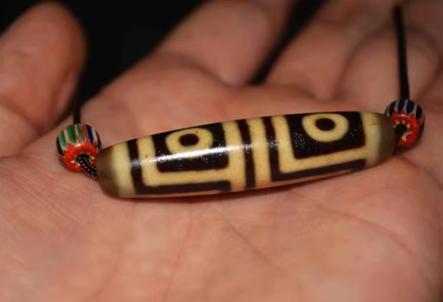 Real Himalayan Ancient Four Eyes Dzi Bead Pendant Amulet Tibetan Pure 4 Eyed Gzi Genuine Old Antique Agate Talisman