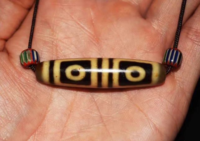 Real Himalayan Ancient Four Eyes Dzi Bead Pendant Amulet Tibetan Pure 4 Eyed Gzi Genuine Old Antique Agate Talisman