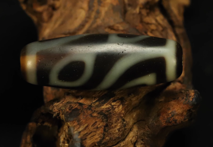 Real Himalayan Ancient Phoenix Four Eyes Dzi Bead Pendant Amulet Tibet Agate 4 Eyed Pure Gzi Antique Talisman