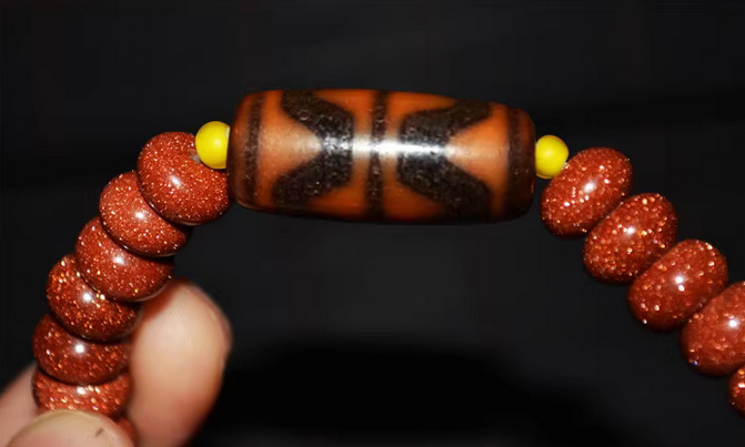 Real Himalayan Old Ancient Water Wave Dzi Bead Amulet Himalayan Bracelet Pure Tiger Tooth Gzi Antique Agate ZigZag Talisman