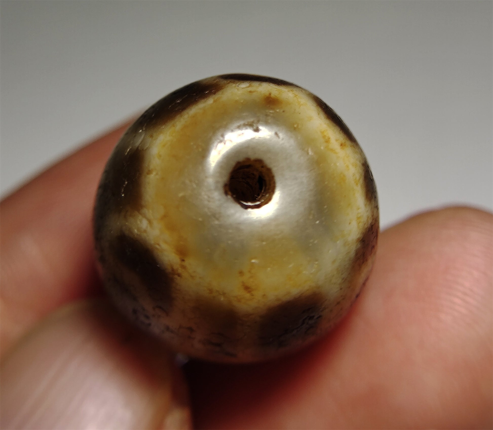 Real Himalayas Ancient Six Eyes Lotus Dzi Bead Pendant Amulet Tibet Agate Genuine Gzi Old Antique Talisman